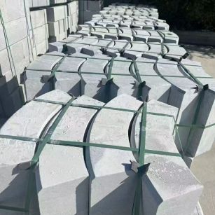 朔州 芝麻灰弧形路沿石