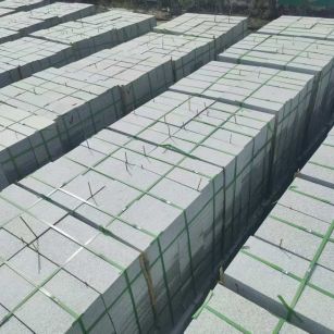 朔州 芝麻白1.8公分火烧300*600地铺，清仓大甩卖