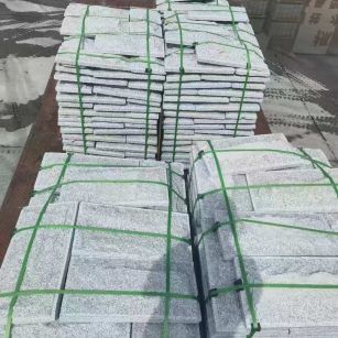 朔州 芝麻白蘑菇石装车出货