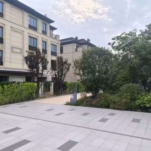 朔州 芝麻白与芝麻白搭配铺装，尺寸1200*600