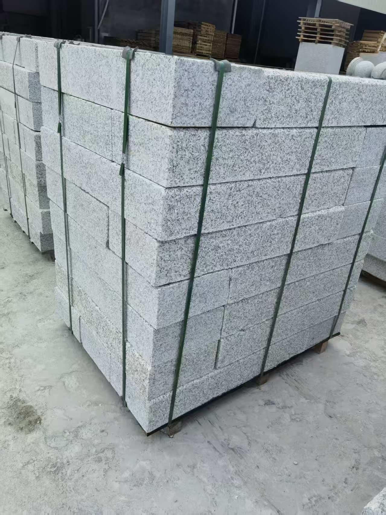 朔州 芙蓉白火烧两面路沿石