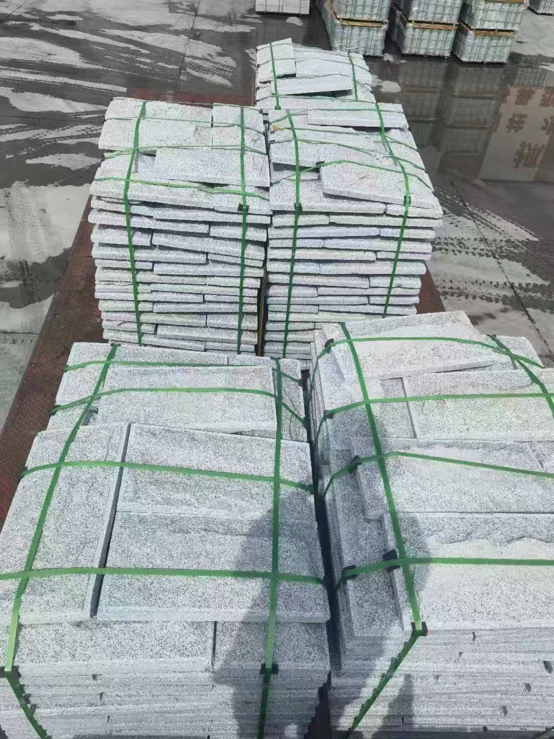 朔州 芝麻白蘑菇石装车出货